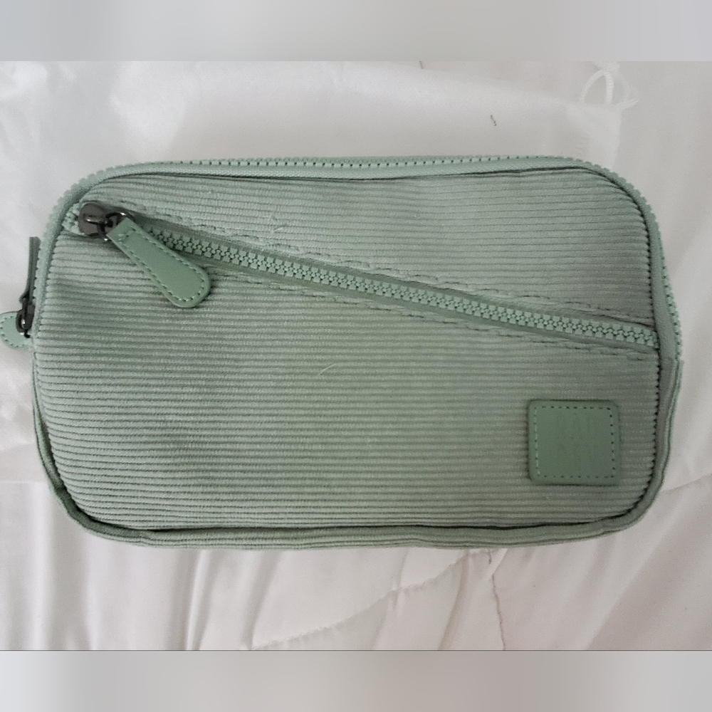 Rad Rev, mint green, sling wallet